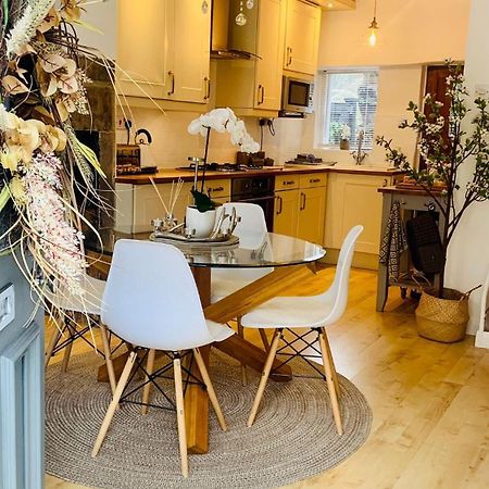 The Tenth House, Grade II Listed Georgian Town House, Wirksworth, Derbyshire, Peak District Cottage, Sleeps 4 Kültér fotó