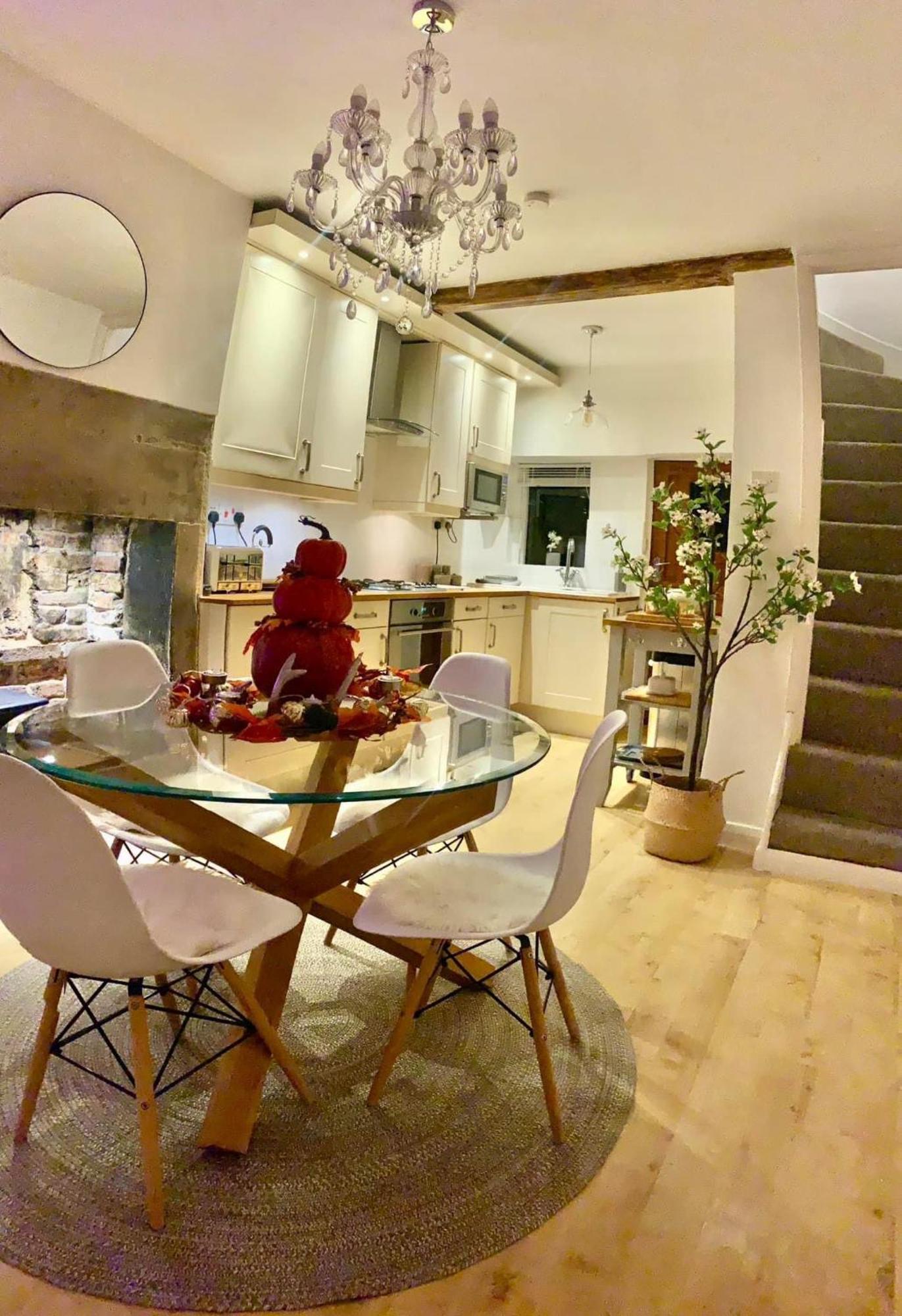 The Tenth House, Grade II Listed Georgian Town House, Wirksworth, Derbyshire, Peak District Cottage, Sleeps 4 Kültér fotó