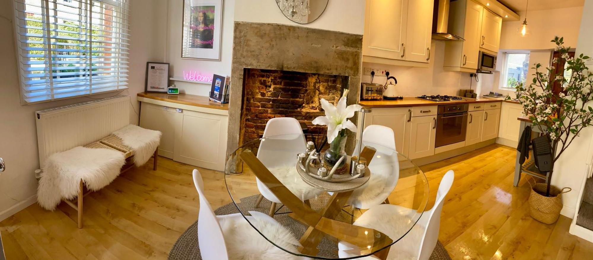 The Tenth House, Grade II Listed Georgian Town House, Wirksworth, Derbyshire, Peak District Cottage, Sleeps 4 Kültér fotó