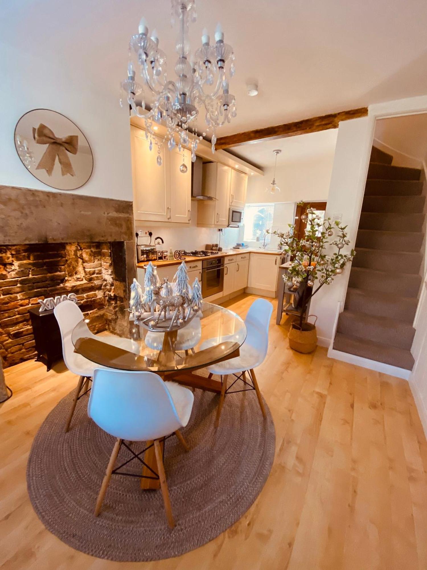 The Tenth House, Grade II Listed Georgian Town House, Wirksworth, Derbyshire, Peak District Cottage, Sleeps 4 Kültér fotó